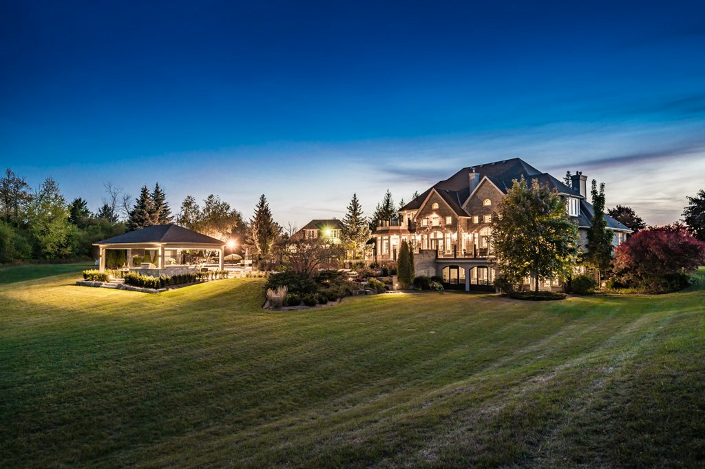 Eve Claxton Official site